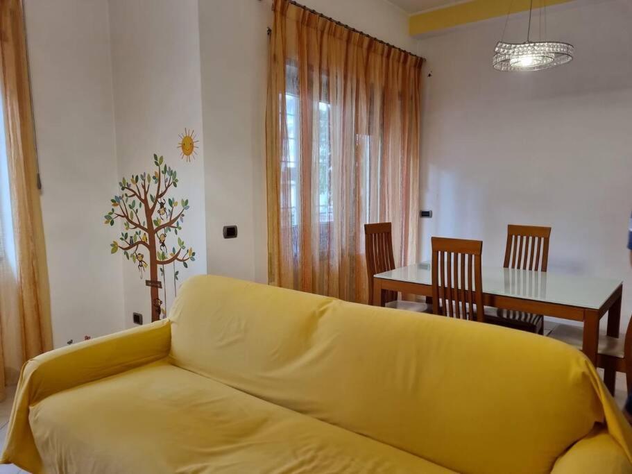 Delizioso E Silenzioso Appartamento A Roma ภายนอก รูปภาพ